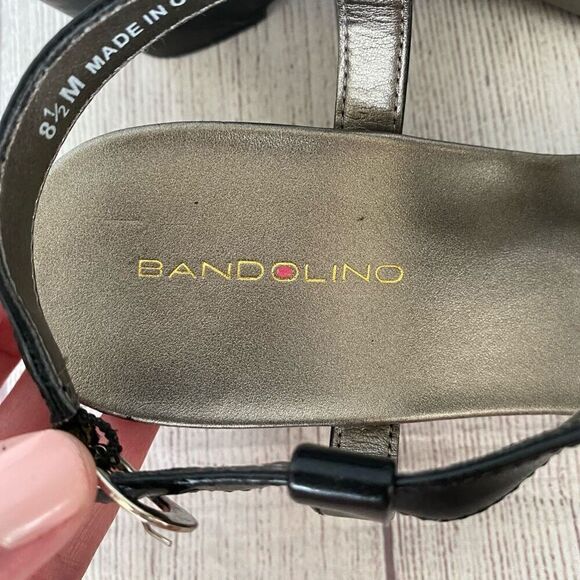 Bandolino women 8.5 open toe wedge sandals w/back strap closure black & silver - Picture 9 of 10